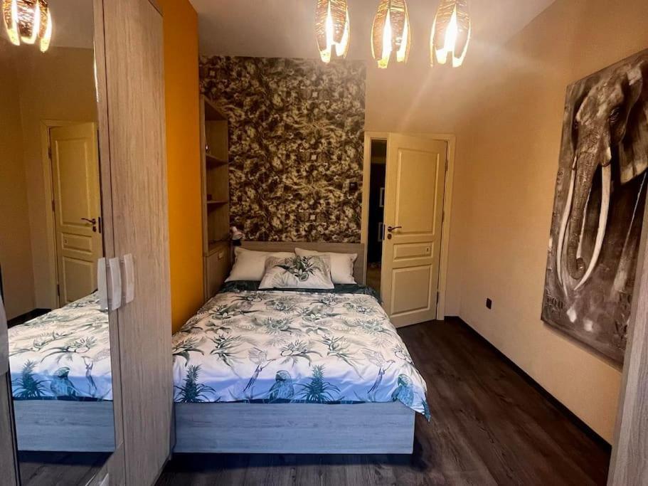 Cozy 2Br Oasis In Central Burgas Extérieur photo
