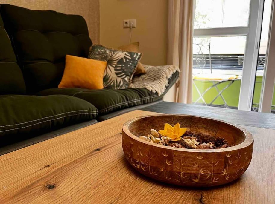 Cozy 2Br Oasis In Central Burgas Extérieur photo